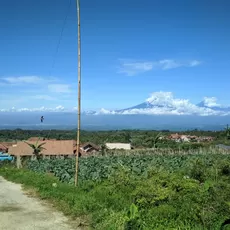 Pemandangan Pegunungan dari Lereng Gunung Merbabu