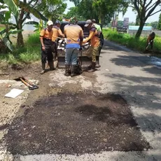 Tambal Sulam Kembali dilakukan untuk perbaikan Jl Raya Tembus atau Jl Tentara Pelajar